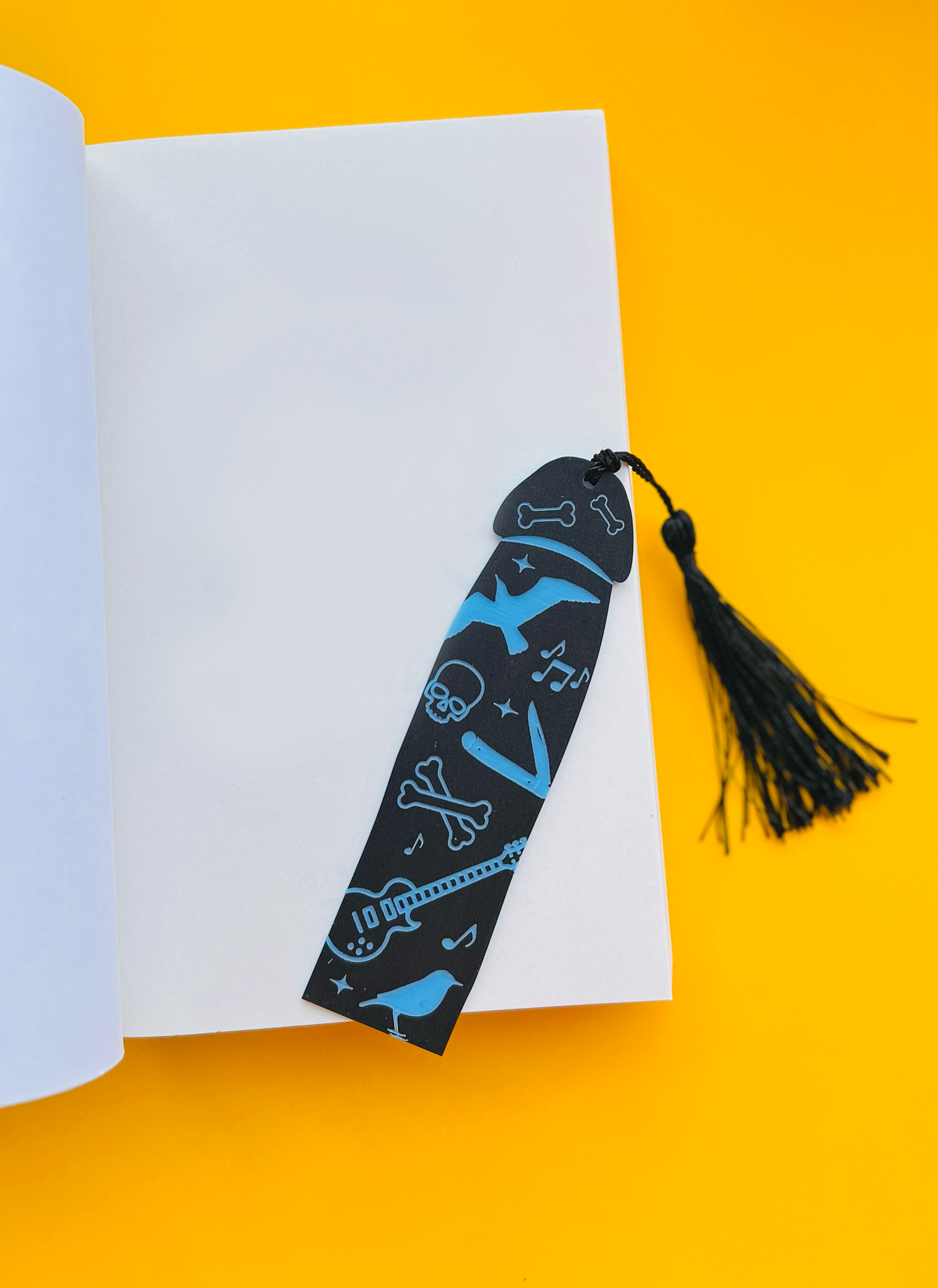 Blackbird Cockmark Bookmark